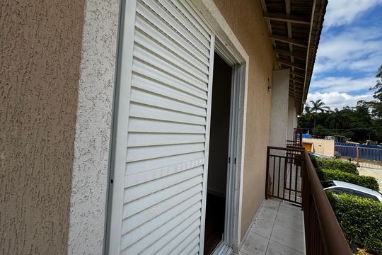 Sacada de casa de condomínio para alugar com 2 quartos, 50m² em Gramado, Cotia