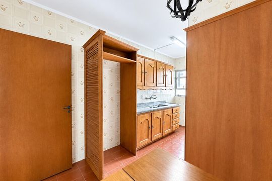 Cozinha de apartamento para alugar com 2 quartos, 70m² em Independência, Porto Alegre