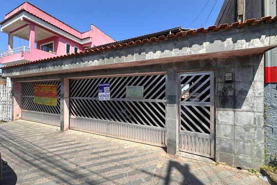 Fachada de casa à venda com 5 quartos, 300m² em Alvarenga, São Bernardo do Campo