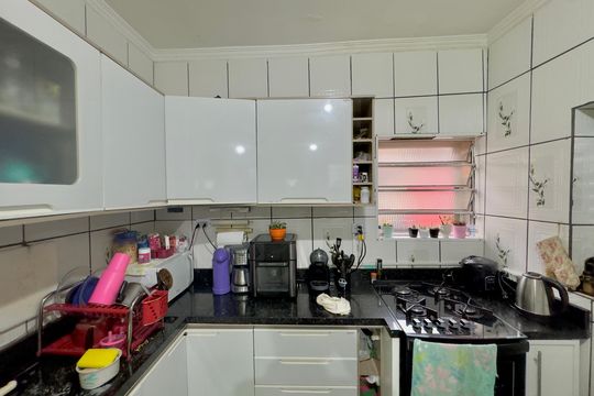 Cozinha de casa para alugar com 4 quartos, 125m² em Jardim Alvorada, Guarulhos