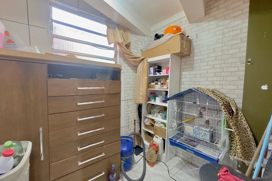 Despensa de casa para alugar com 4 quartos, 125m² em Jardim Alvorada, Guarulhos