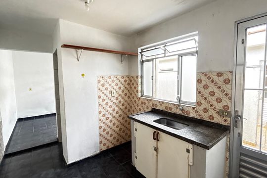 Cozinha de casa para alugar com 1 quarto, 55m² em Jardim Utinga, Santo André