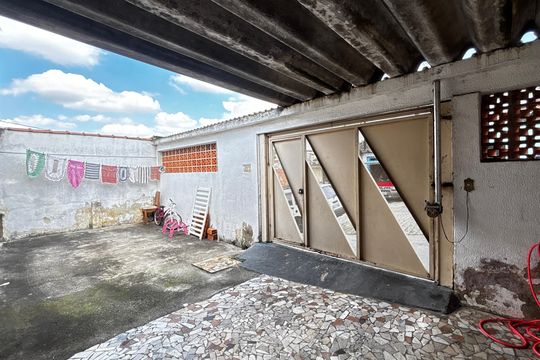 Garagem de casa para alugar com 1 quarto, 55m² em Jardim Utinga, Santo André