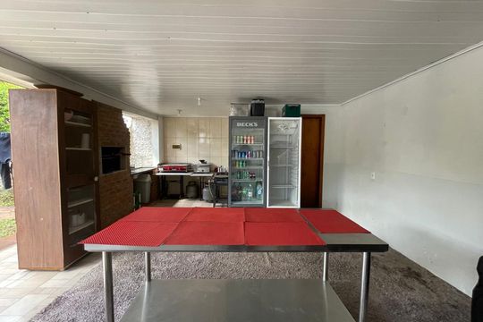 Casa à venda com 2 quartos, 360m² em Santos Dumont, São Leopoldo