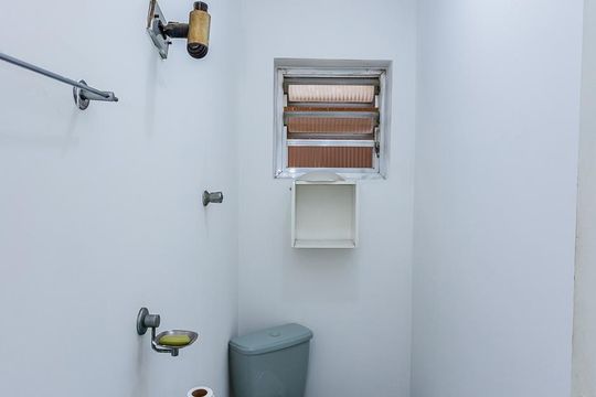 Lavabo de casa para alugar com 4 quartos, 200m² em Parque Sao Domingos, São Paulo