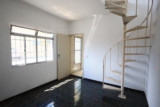 Casa para alugar com 2 quartos, 90m² em Jardim das Flores, Osasco