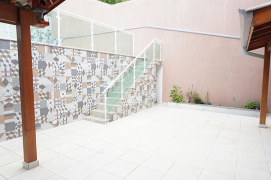 Área externa de casa de condomínio à venda com 3 quartos, 373m² em Tarumã, Barueri