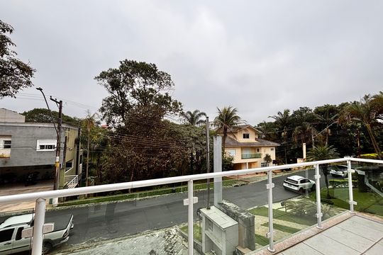 Varanda suíte 1 de casa de condomínio à venda com 4 quartos, 373m² em Tarumã, Barueri
