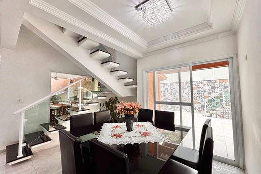 Sala de Jantar de casa de condomínio à venda com 4 quartos, 373m² em Tarumã, Barueri