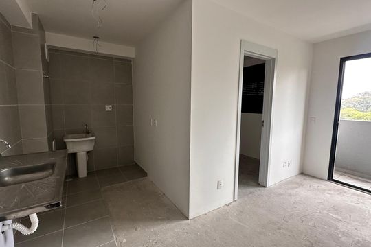 Apartamento à venda com 2 quartos, 38m² em Jardim São Luís, São Paulo