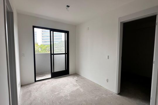 Apartamento à venda com 2 quartos, 38m² em Jardim São Luís, São Paulo