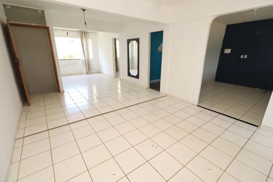 Apartamento para alugar com 2 quartos, 100m² em Narandiba, Salvador