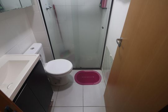 Banheiro de apartamento à venda com 2 quartos, 40m² em Mato Grande, Canoas