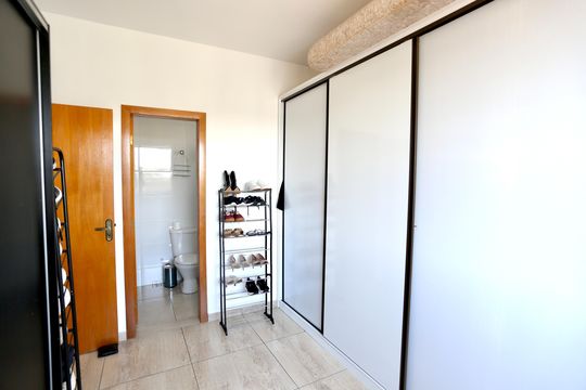 Quarto Suíte de apartamento à venda com 3 quartos, 60m² em Europa, Contagem