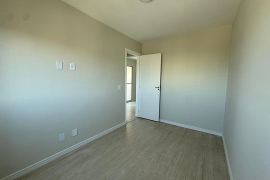 Quarto 1 de apartamento para alugar com 2 quartos, 45m² em Quitaúna, Osasco