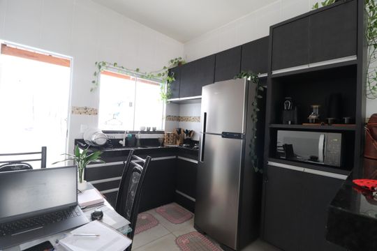 Cozinha de casa para alugar com 2 quartos, 53m² em Granada, Uberlândia