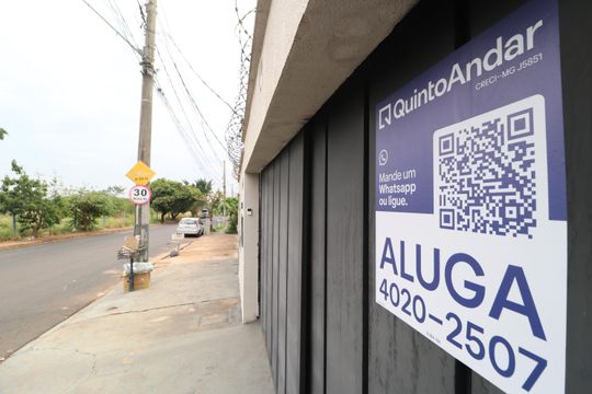 Plaquinha de casa para alugar com 2 quartos, 53m² em Granada, Uberlândia