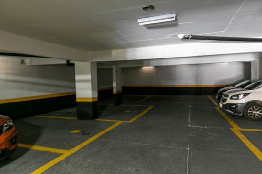 GARAGEM de apartamento à venda com 1 quarto, 50m² em Centro, Campinas