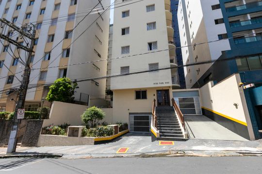 FACHADA DO IMÓVEL. de apartamento à venda com 1 quarto, 50m² em Centro, Campinas