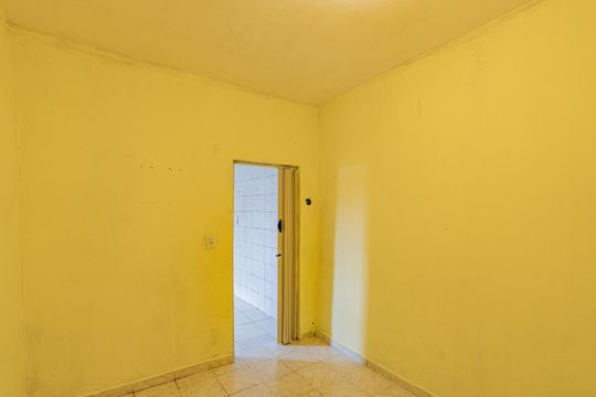 Quarto de casa para alugar com 1 quarto, 50m² em Jardim Maria Estela, São Paulo