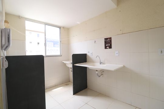 Cozinha de apartamento para alugar com 2 quartos, 50m² em Mansour, Uberlândia
