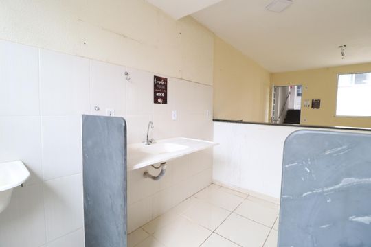 Cozinha de apartamento para alugar com 2 quartos, 50m² em Mansour, Uberlândia