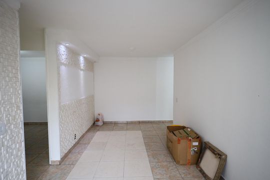 Sala de apartamento à venda com 2 quartos, 58m² em Cidade das Flores, Osasco