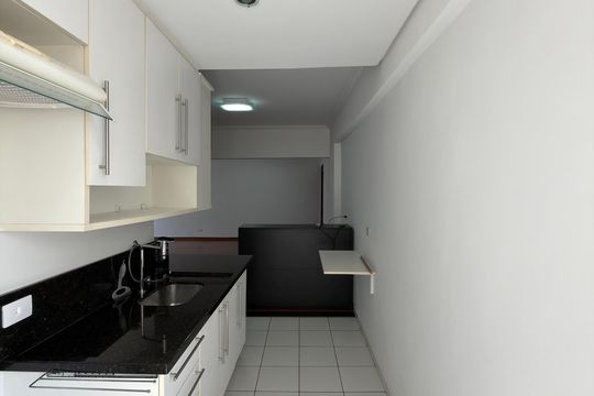 Cozinha e Área de Serviço de apartamento à venda com 2 quartos, 90m² em Baeta Neves, São Bernardo do Campo