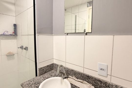 Banheiro da Suíte de apartamento à venda com 1 quarto, 37m² em Jardim Promeca, Várzea Paulista