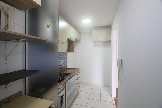 Cozinha e Área de Serviço de apartamento para alugar com 2 quartos, 50m² em Igara, Canoas