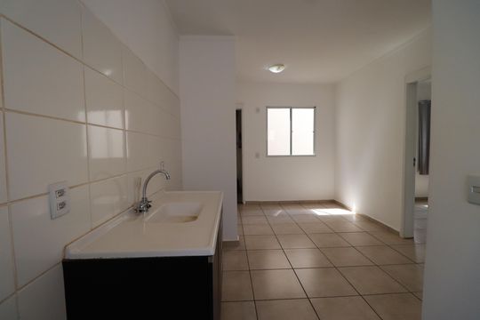 Cozinha  de apartamento para alugar com 2 quartos, 39m² em Jardim Diva Tarla de Carvalho, Ribeirão Preto