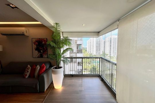 Varanda gourmet de apartamento para alugar com 2 quartos, 79m² em Barra Olímpica, Rio de Janeiro