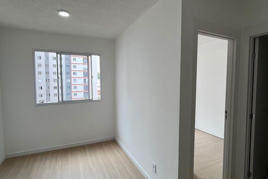 Sala de apartamento para alugar com 2 quartos, 35m² em Jaguaré, São Paulo
