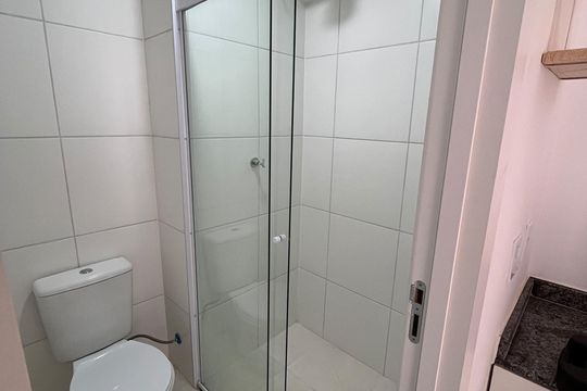 Banheiro de apartamento para alugar com 2 quartos, 35m² em Jaguaré, São Paulo