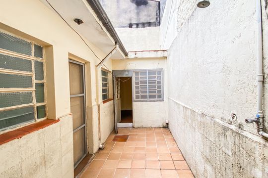 Área externa de casa para alugar com 3 quartos, 165m² em Chácara Cruzeiro do Sul, São Paulo