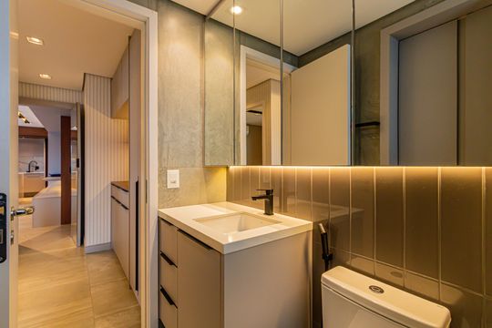 Banheiro de apartamento à venda com 3 quartos, 105m² em Barra Funda, São Paulo