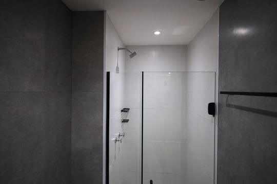 Banheiro de apartamento para alugar com 1 quarto, 37m² em Centro, Osasco