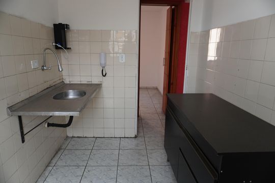 Cozinha de apartamento para alugar com 2 quartos, 50m² em Jardim São Paulo, São Paulo