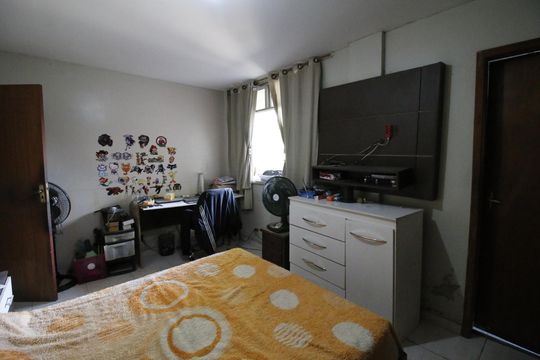 Casa à venda com 2 quartos, 120m² em Curicica, Rio de Janeiro