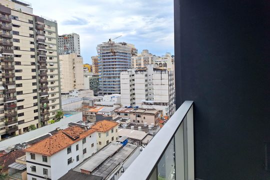Varanda de kitnet/studio à venda com 1 quarto, 32m² em Icaraí, Niterói
