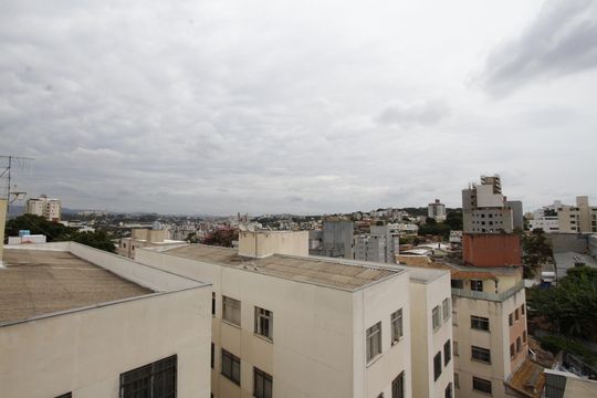 Vista de apartamento à venda com 3 quartos, 140m² em Padre Eustáquio, Belo Horizonte