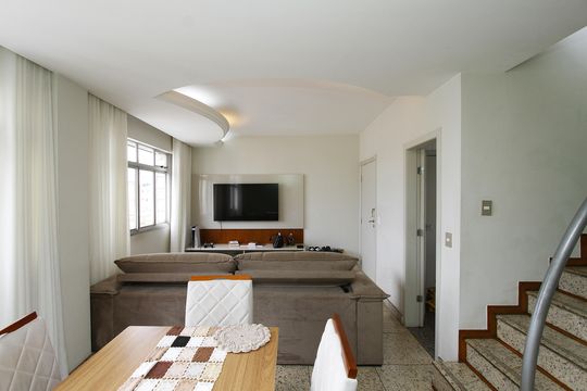 Apartamento à venda com 3 quartos, 140m² em Padre Eustáquio, Belo Horizonte
