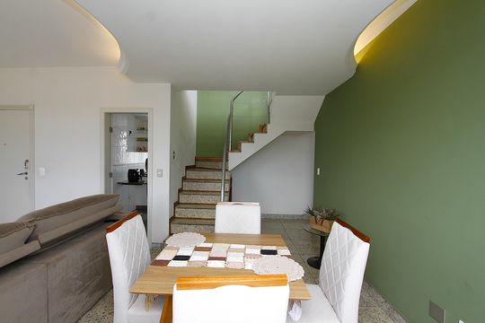 Sala de apartamento à venda com 3 quartos, 140m² em Padre Eustáquio, Belo Horizonte