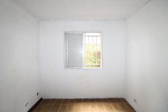 Quarto 2 de apartamento para alugar com 2 quartos, 55m² em Jardim Itapemirim, São Paulo
