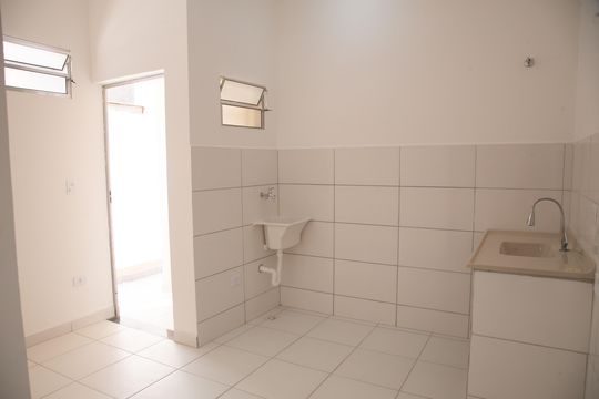Cozinha e Área de Serviço de casa para alugar com 1 quarto, 22m² em Lajeado, São Paulo