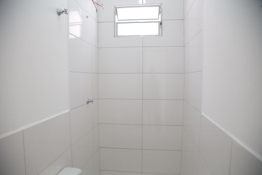 Banheiro  de casa para alugar com 1 quarto, 22m² em Lajeado, São Paulo