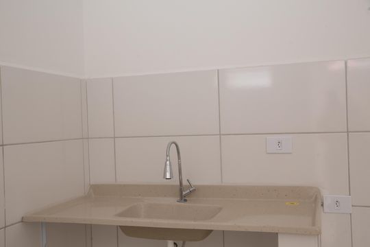 Cozinha  de casa para alugar com 1 quarto, 22m² em Lajeado, São Paulo