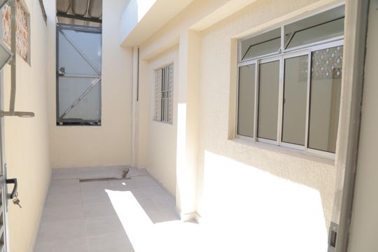Quintal de casa para alugar com 1 quarto, 52m² em Lageado, São Paulo