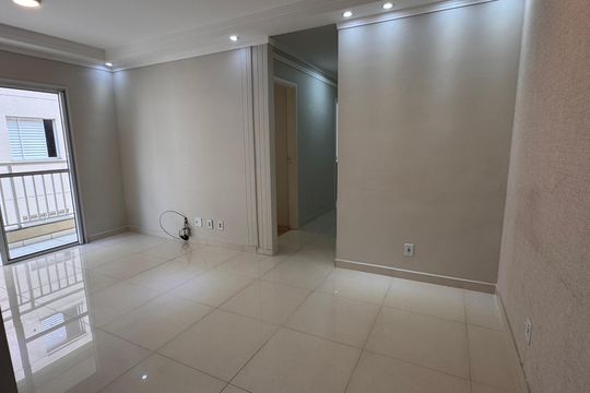 Sala de apartamento para alugar com 2 quartos, 55m² em Jardim Rio das Pedras, Cotia