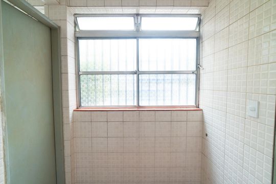 Lavanderia de casa para alugar com 2 quartos, 100m² em Parque Imperial, São Paulo